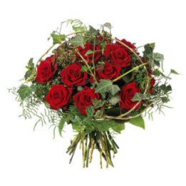 Emma - Un bouquet rond de roses rouges.