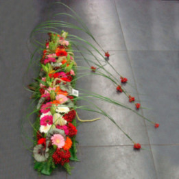 Peace&Love - Un dessus de cercueil suivant le mouvement Style Grass