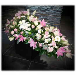 Vienne - Gerbe blanche et rose