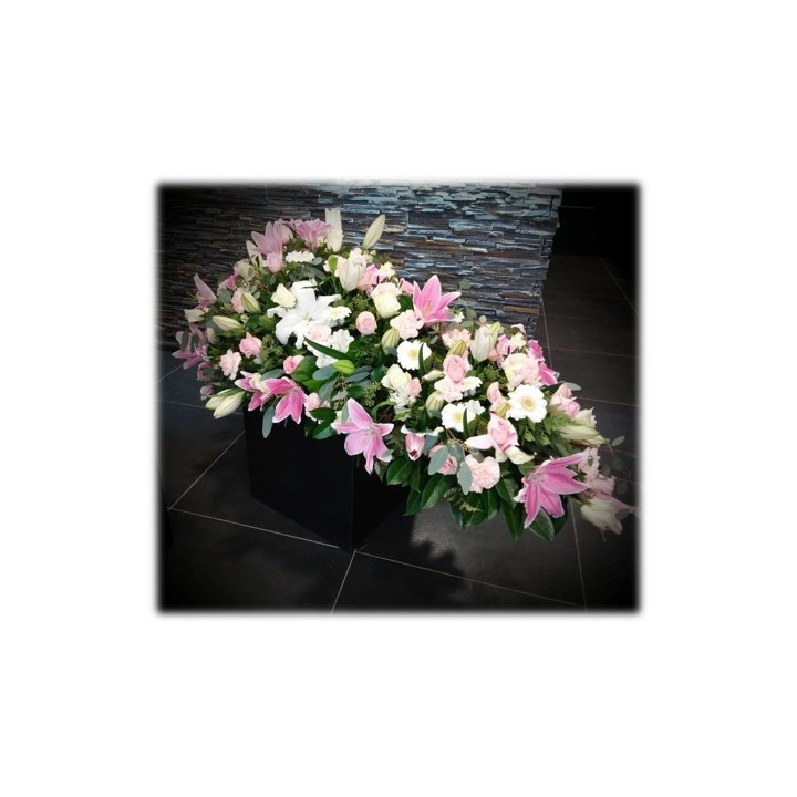 Vienne - Gerbe blanche et rose